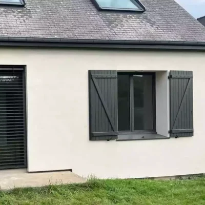 Volets battants en aluminium à Montgermont