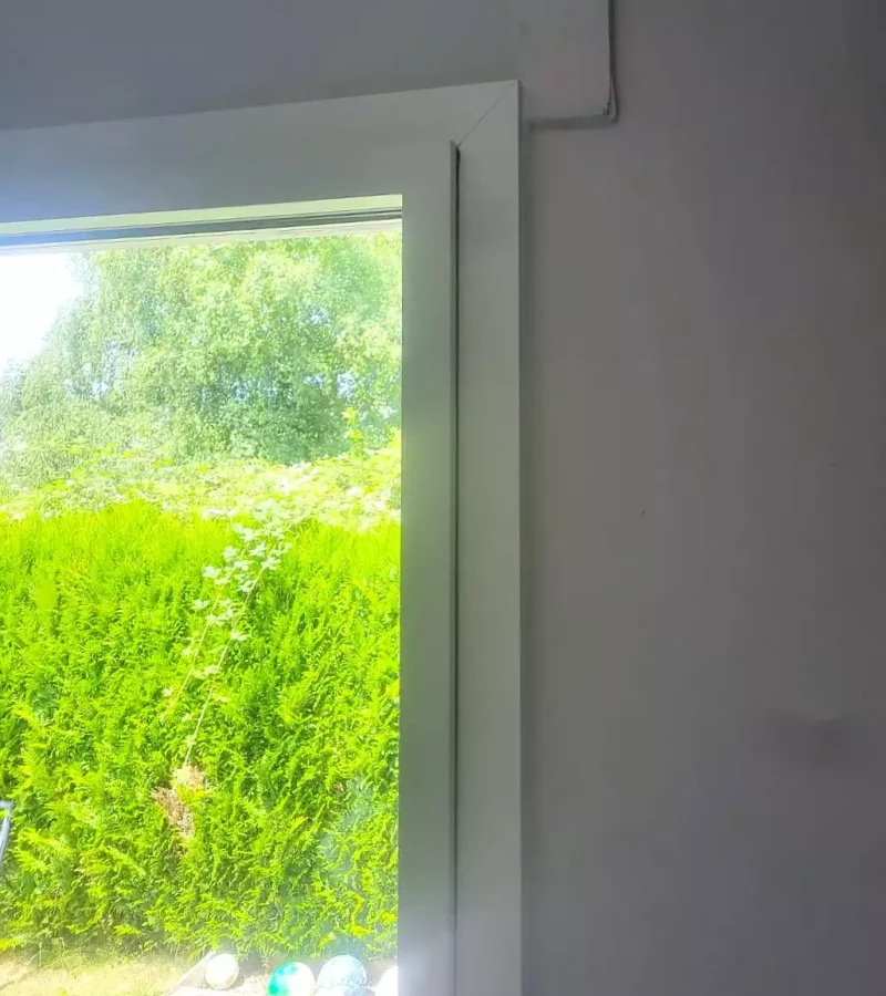 Fenêtre en alu Blanc intérieure et extérieure , finitions impeccables