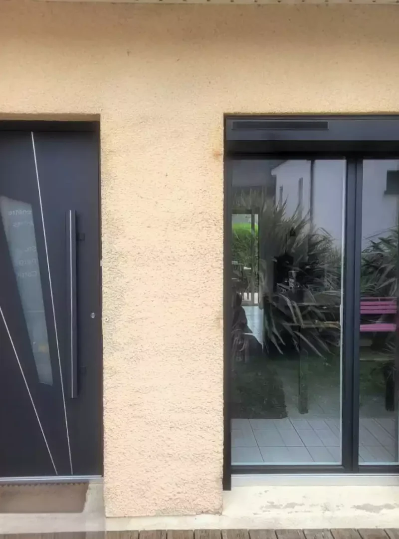 Porte d'entrée K-Line, Fuseau, noir profond