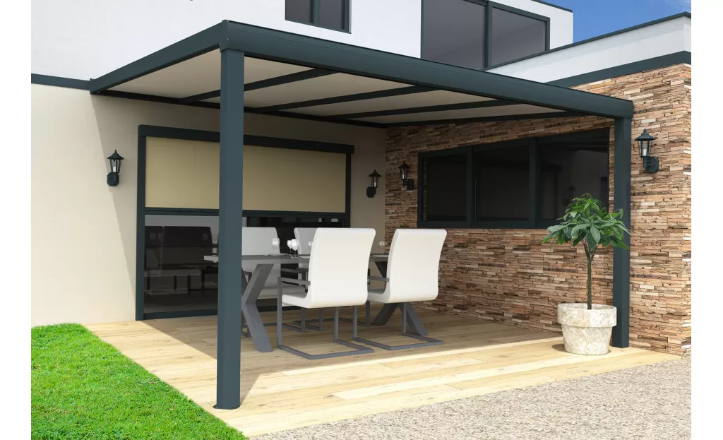 pergola en aluminium avec toit polycarbonate